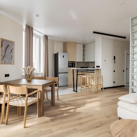 77 Views Apartments By Inshi Lviv Buitenkant foto