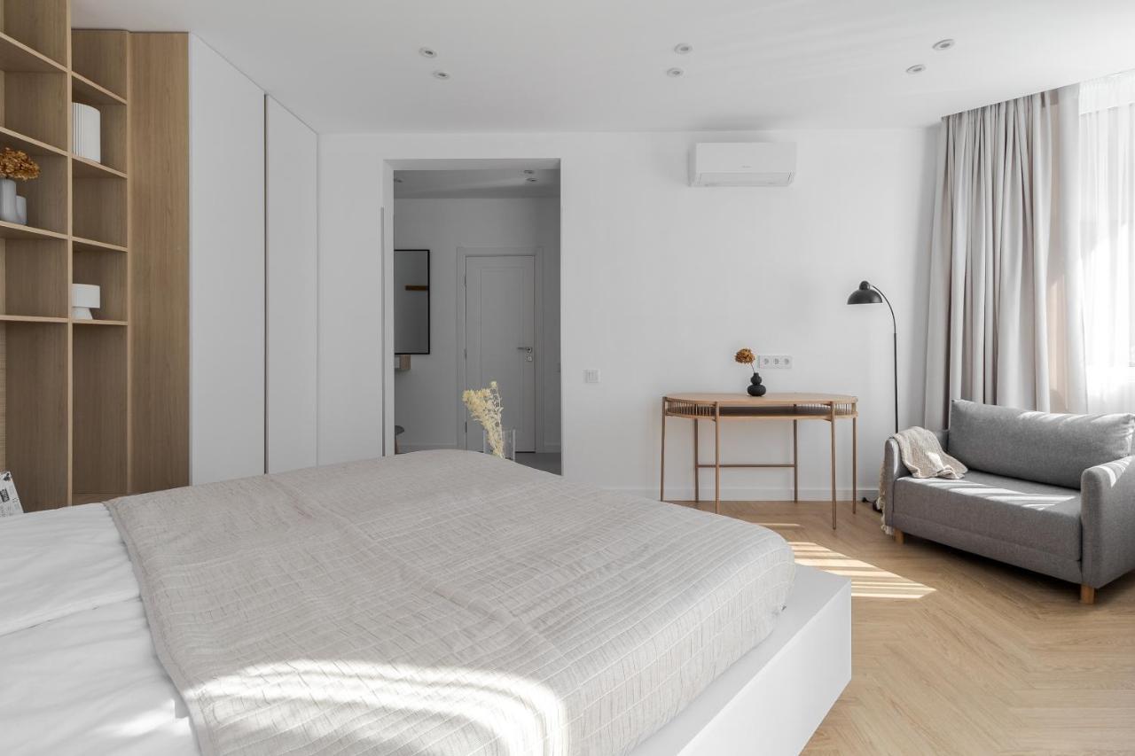 77 Views Apartments By Inshi Lviv Buitenkant foto