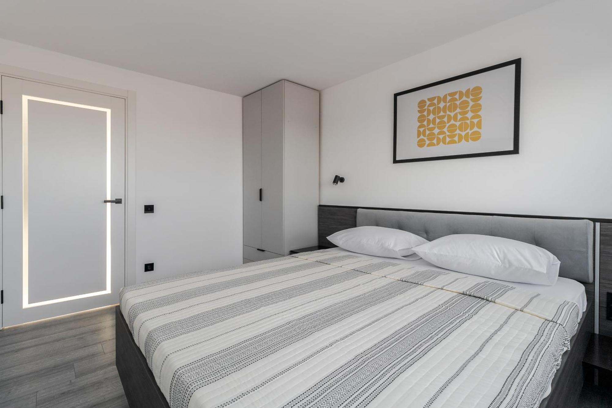 77 Views Apartments By Inshi Lviv Buitenkant foto