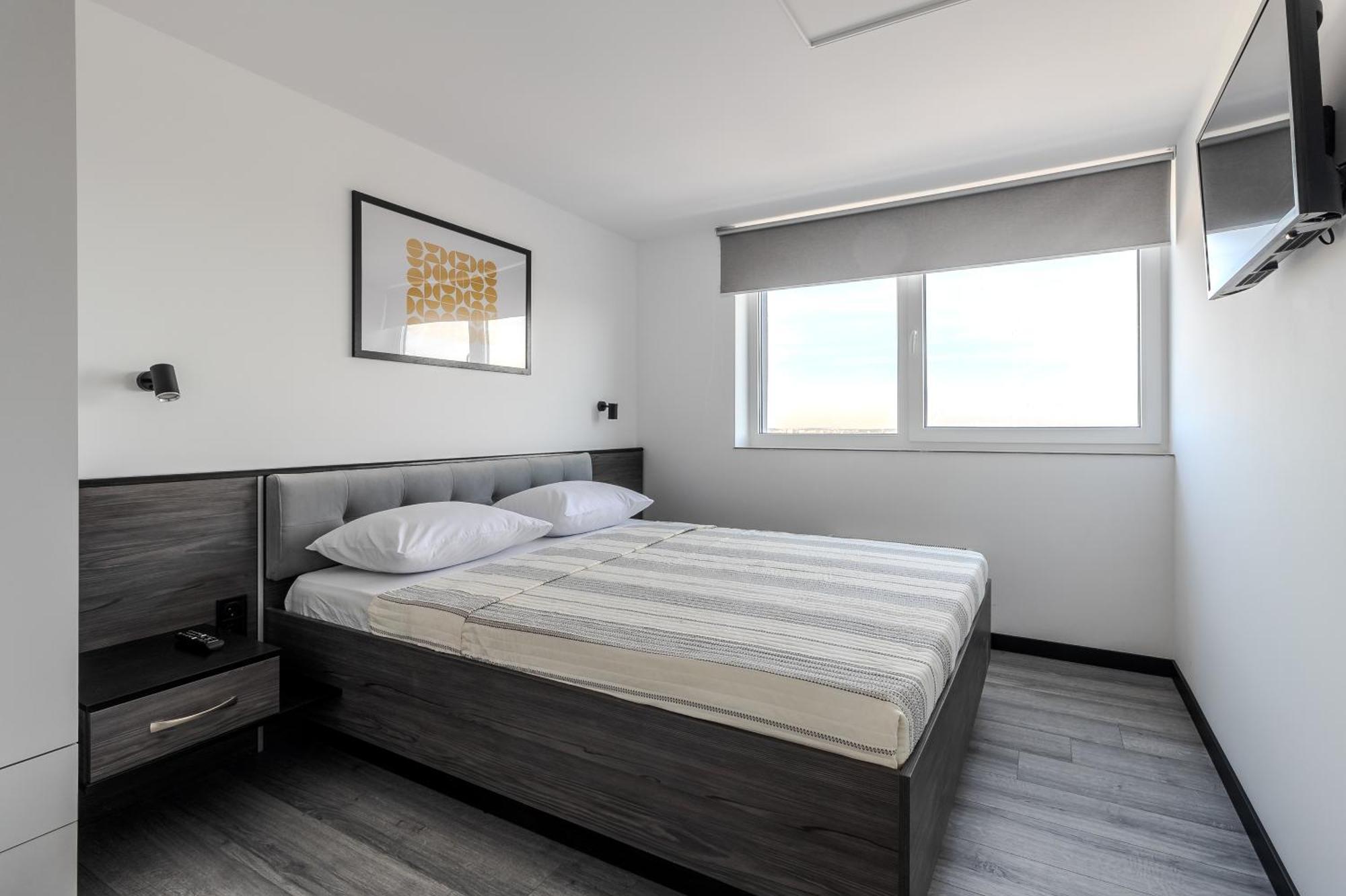 77 Views Apartments By Inshi Lviv Buitenkant foto